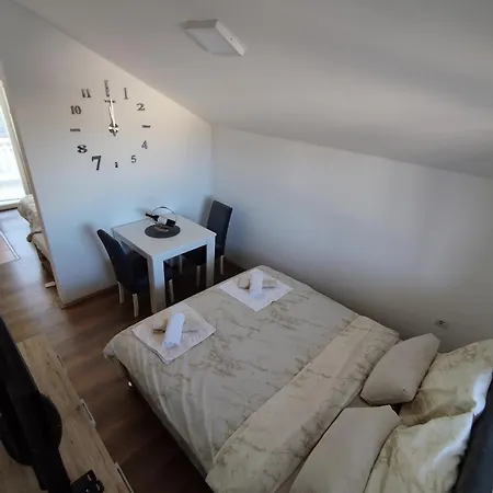 Pivac 1 Apartman